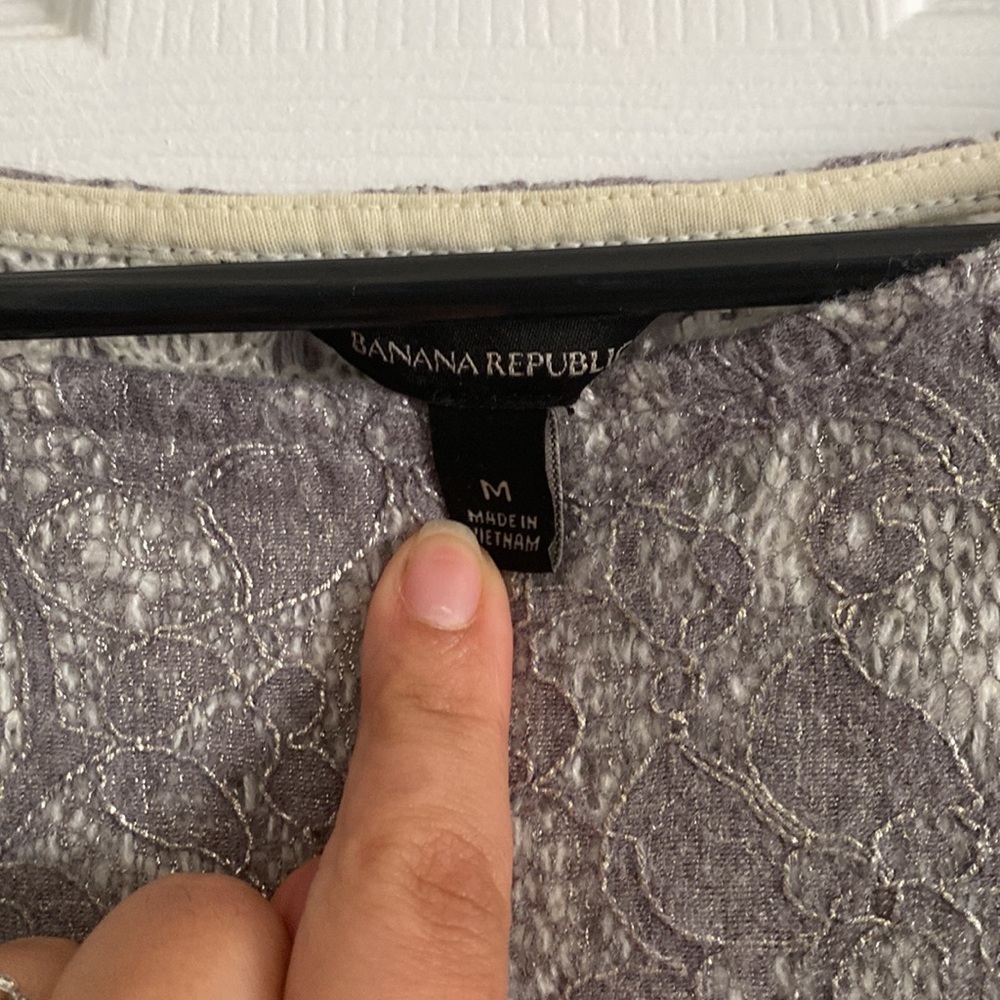 Banana Republic metallic bonded lace top M - Picture 4 of 7
